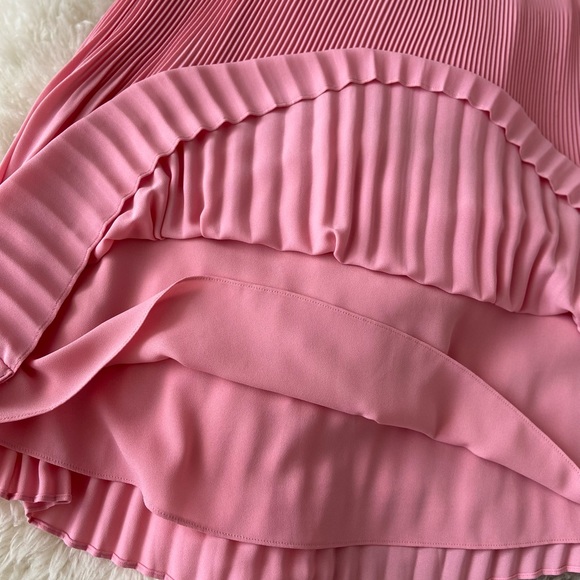 Beautiful and Never Worn Ann Taylor LOFT Skirt! - Picture 4 of 5